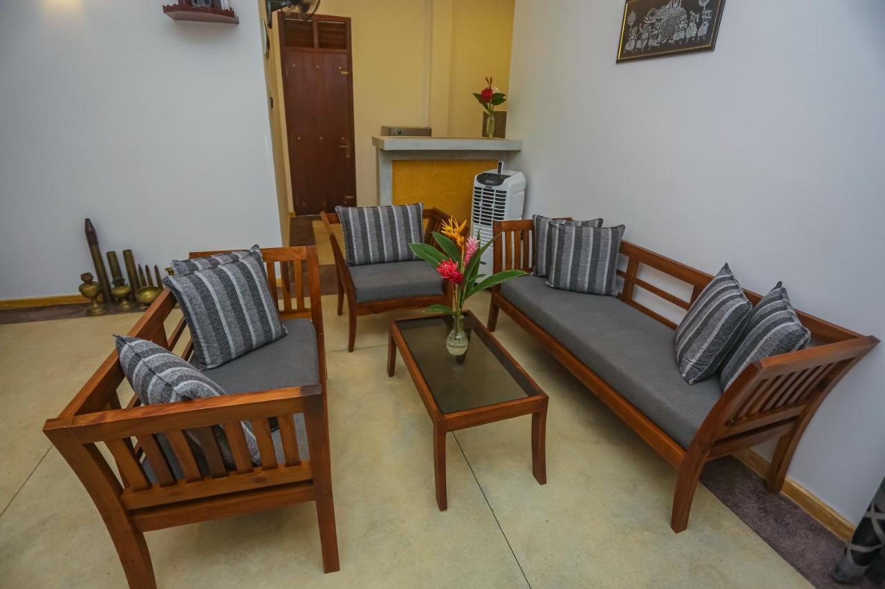 אונה ואטונה Saku Residence מראה חיצוני תמונה
