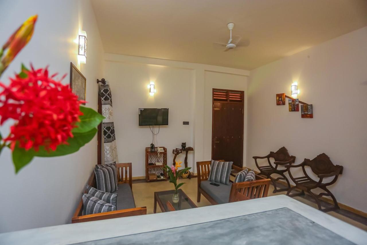 אונה ואטונה Saku Residence מראה חיצוני תמונה