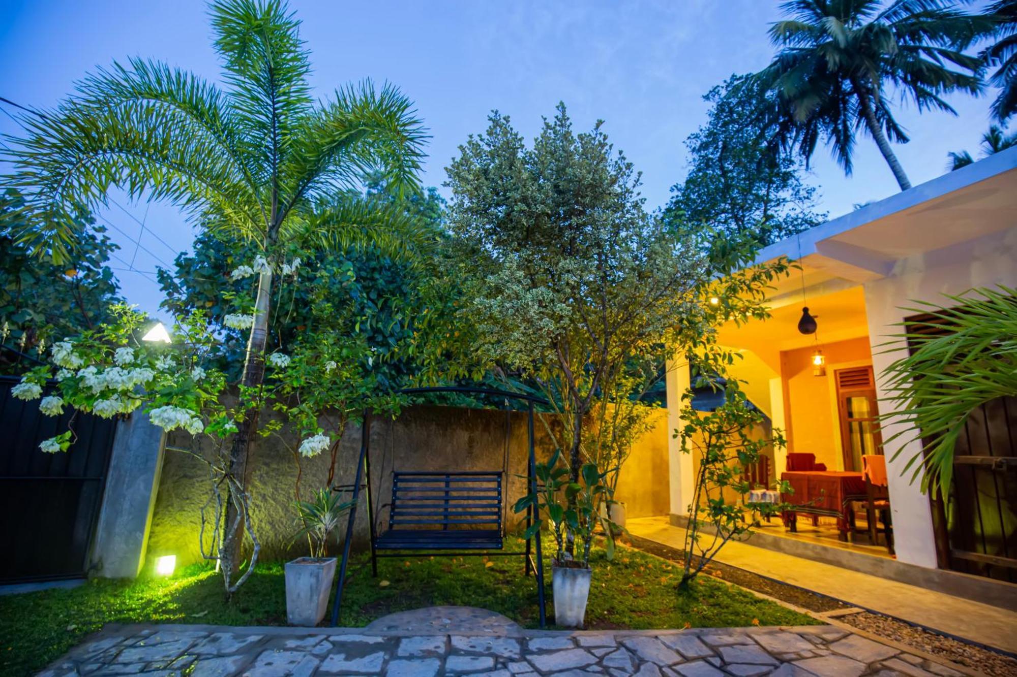 אונה ואטונה Saku Residence מראה חיצוני תמונה